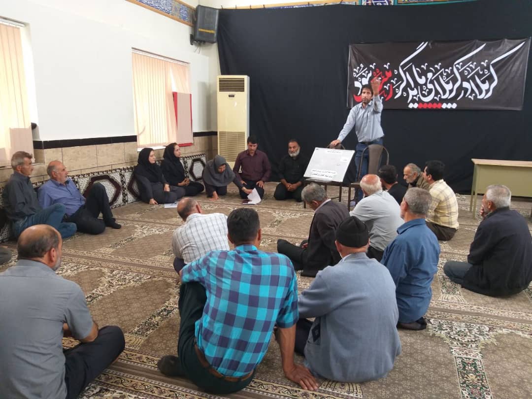 کلاس آموزشی کشت کلزا در شهرستان لاهیجان